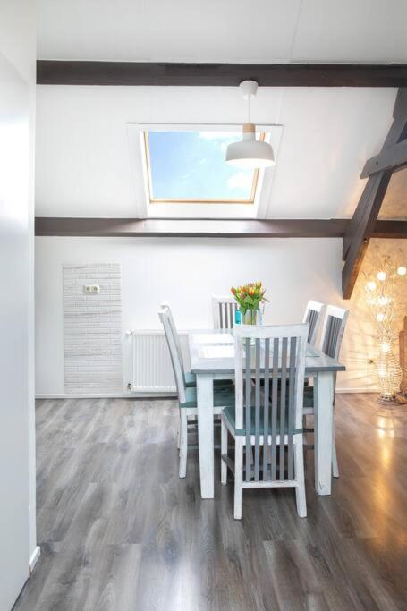 Uroczy Apartament I Bezplatny Parking Na Miejscu Kerkrade Exterior photo